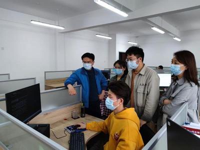 國(guó)產(chǎn)BIM新星耀 學(xué)子斬獲首屆高校邀請(qǐng)賽一等獎(jiǎng)，彰顯社會(huì)經(jīng)濟(jì)信息咨詢服務(wù)新潛力